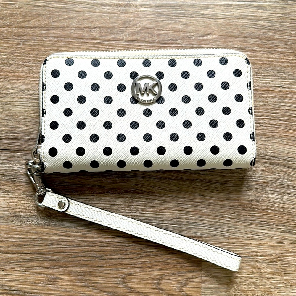 Michel Kors wallet/wristlet
